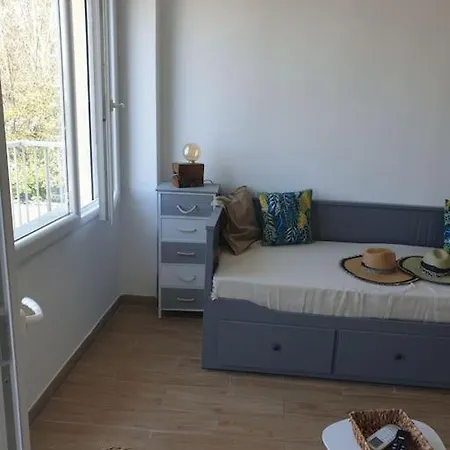 Studio Lumineux Avenue Saint Maurice