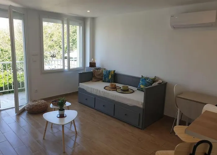 Appartement Refait A Neuf Ave St Maurice *
