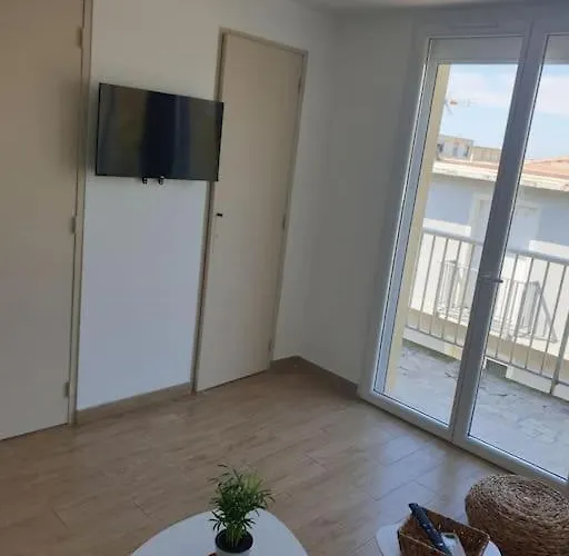 Appartement Refait A Neuf Ave St Maurice *